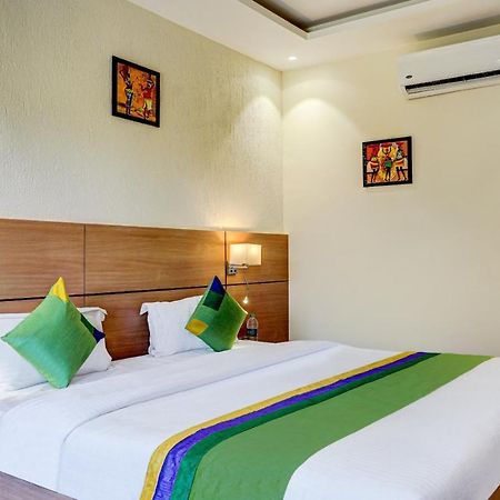 Hotel Sun Grand Dehradun Eksteriør bilde