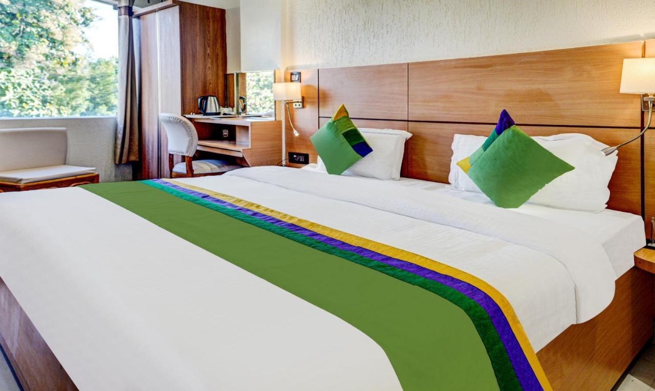 Hotel Sun Grand Dehradun Eksteriør bilde