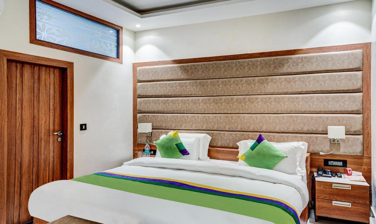 Hotel Sun Grand Dehradun Eksteriør bilde